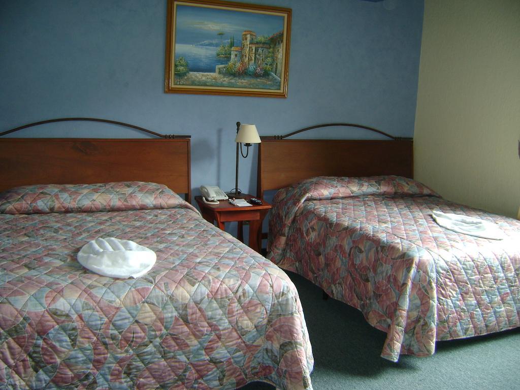 Hotel La Riviera De Atitlan 帕纳哈切尔 客房 照片