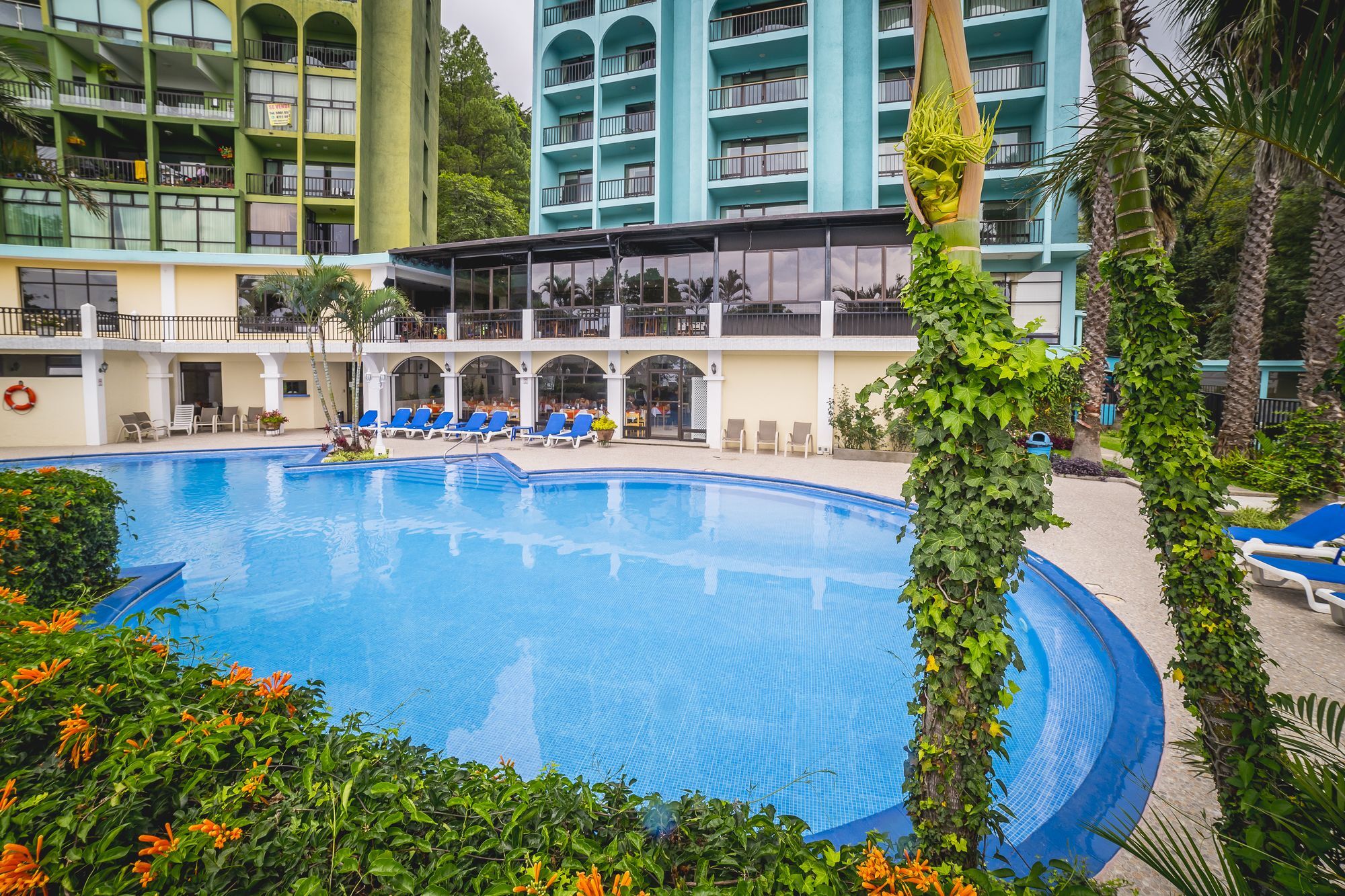 Hotel La Riviera De Atitlan 帕纳哈切尔 外观 照片